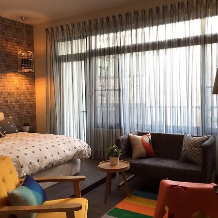 Ho.Me-Easyhouse Hotel Đài Nam Ngoại thất bức ảnh